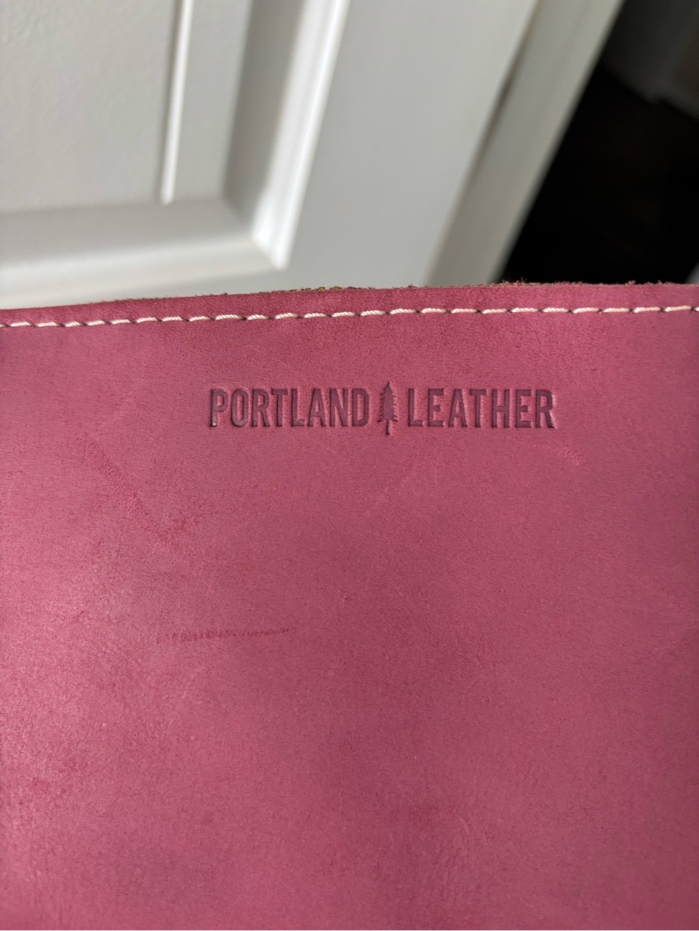 Portland Leather Berry Crossbody/fanny pack bag - Picture 2 of 4